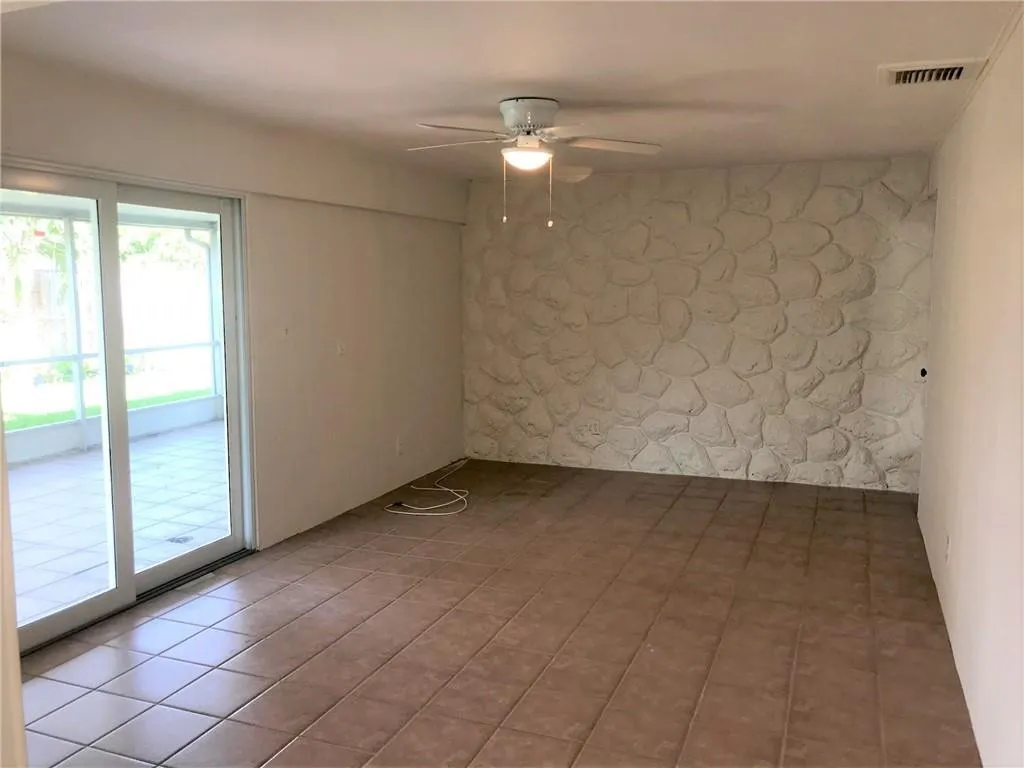 Spacious Family Room