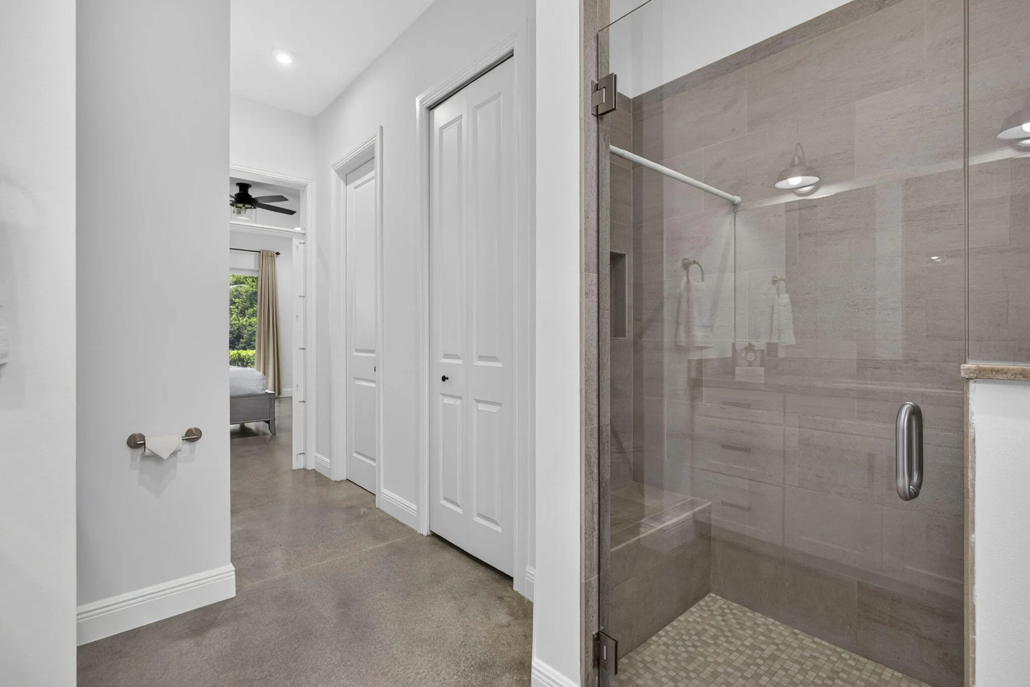 Ensuite Primary Bathroom