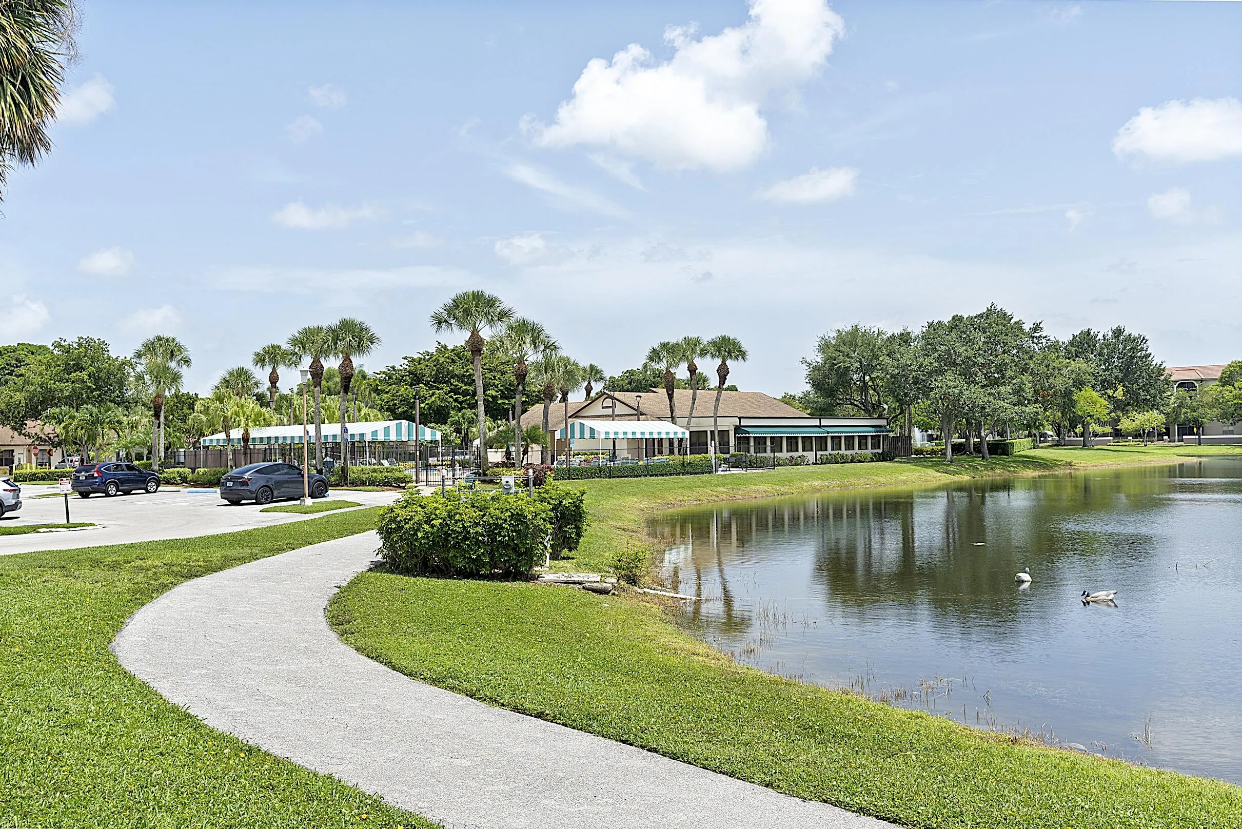 7844 Willow Springs - - 052