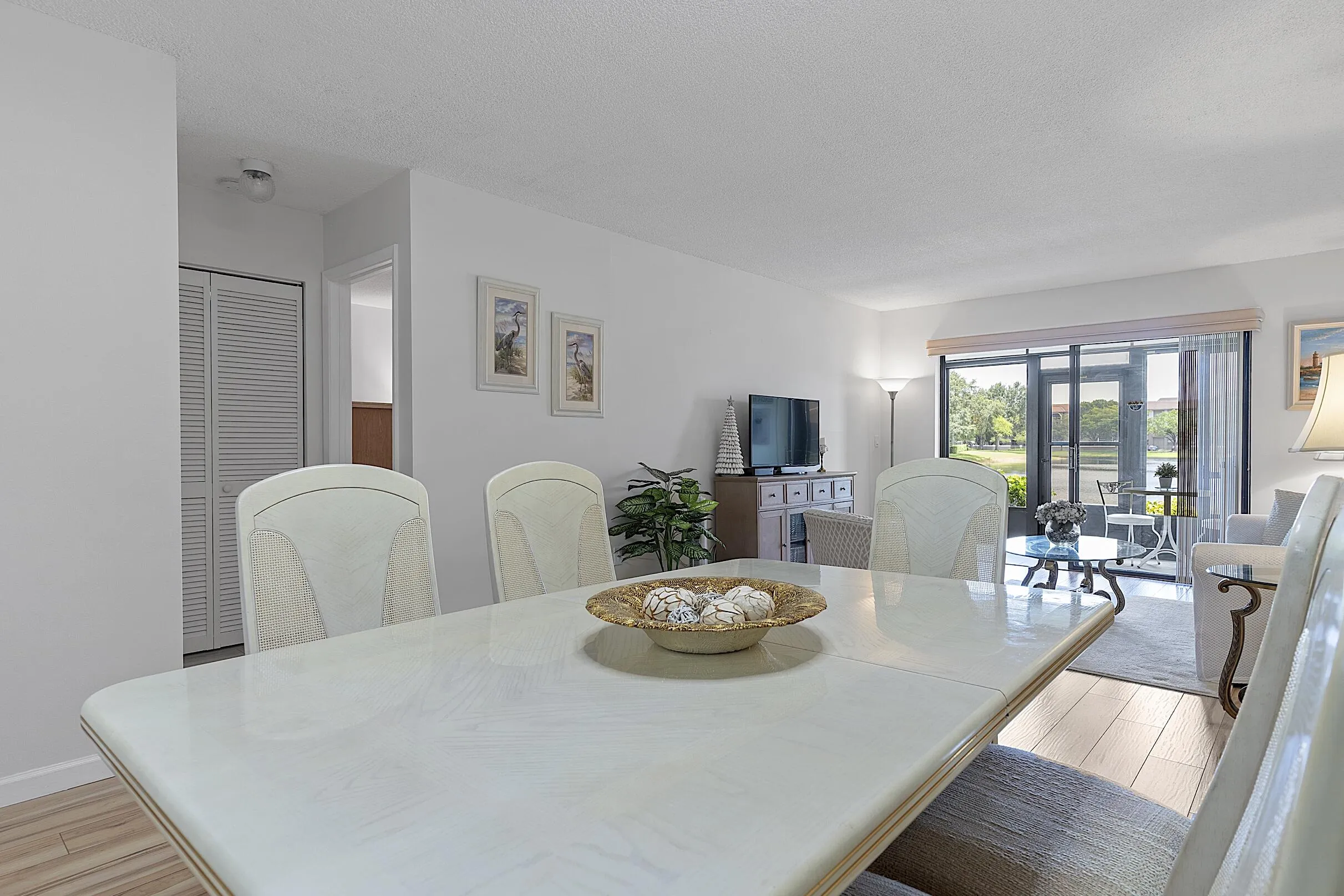 7844 Willow Springs - - 025