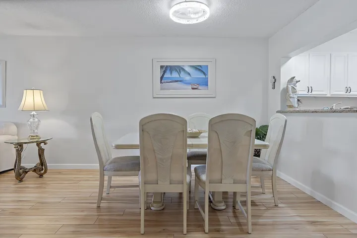 7844 Willow Springs - - 036