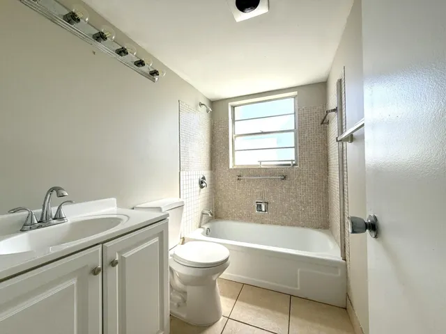 Updated Full Bath