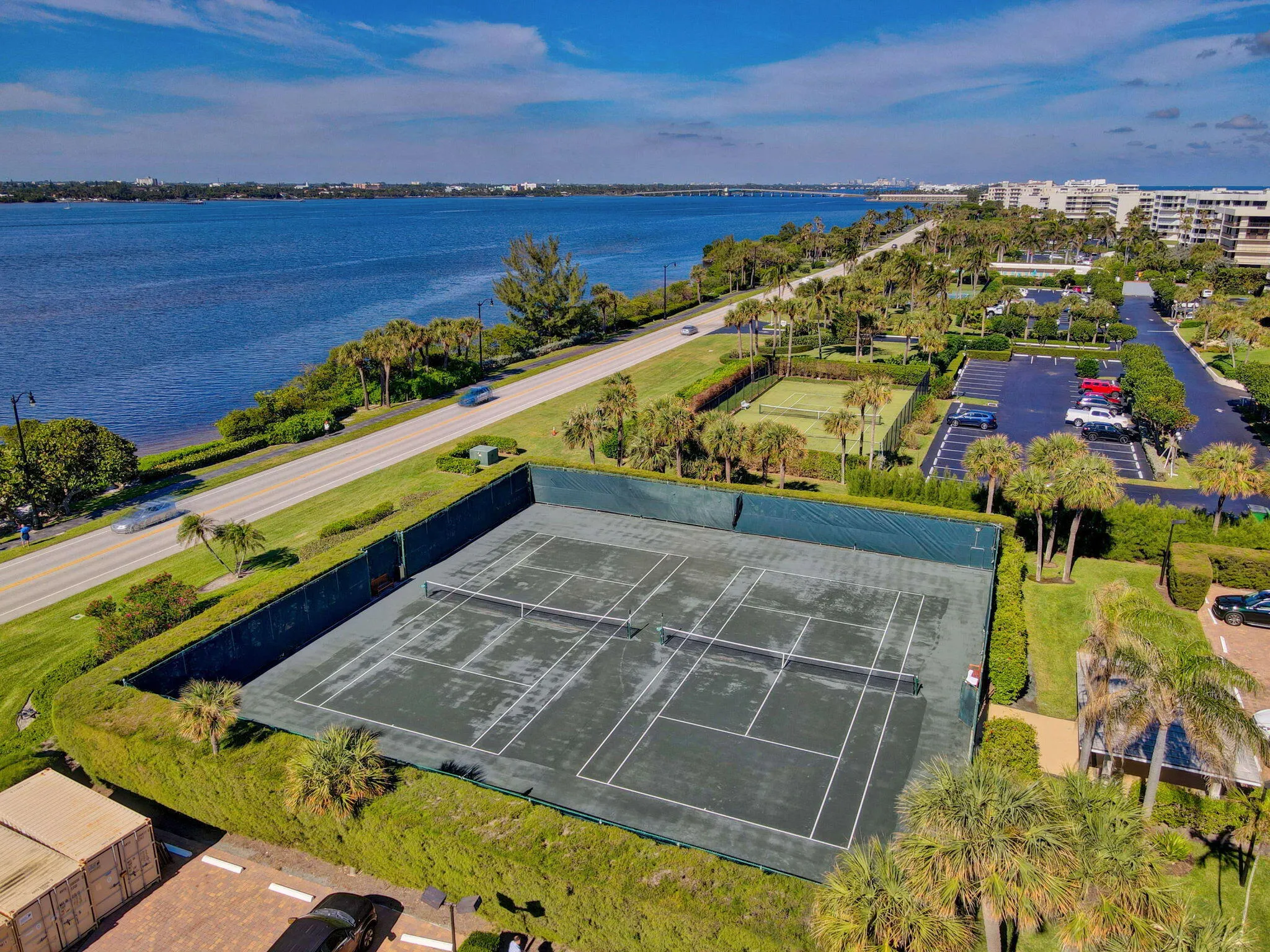 Tennis Courts with Intracoastal breezes