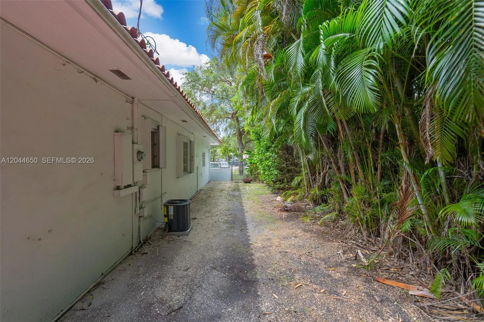 Property photo 77