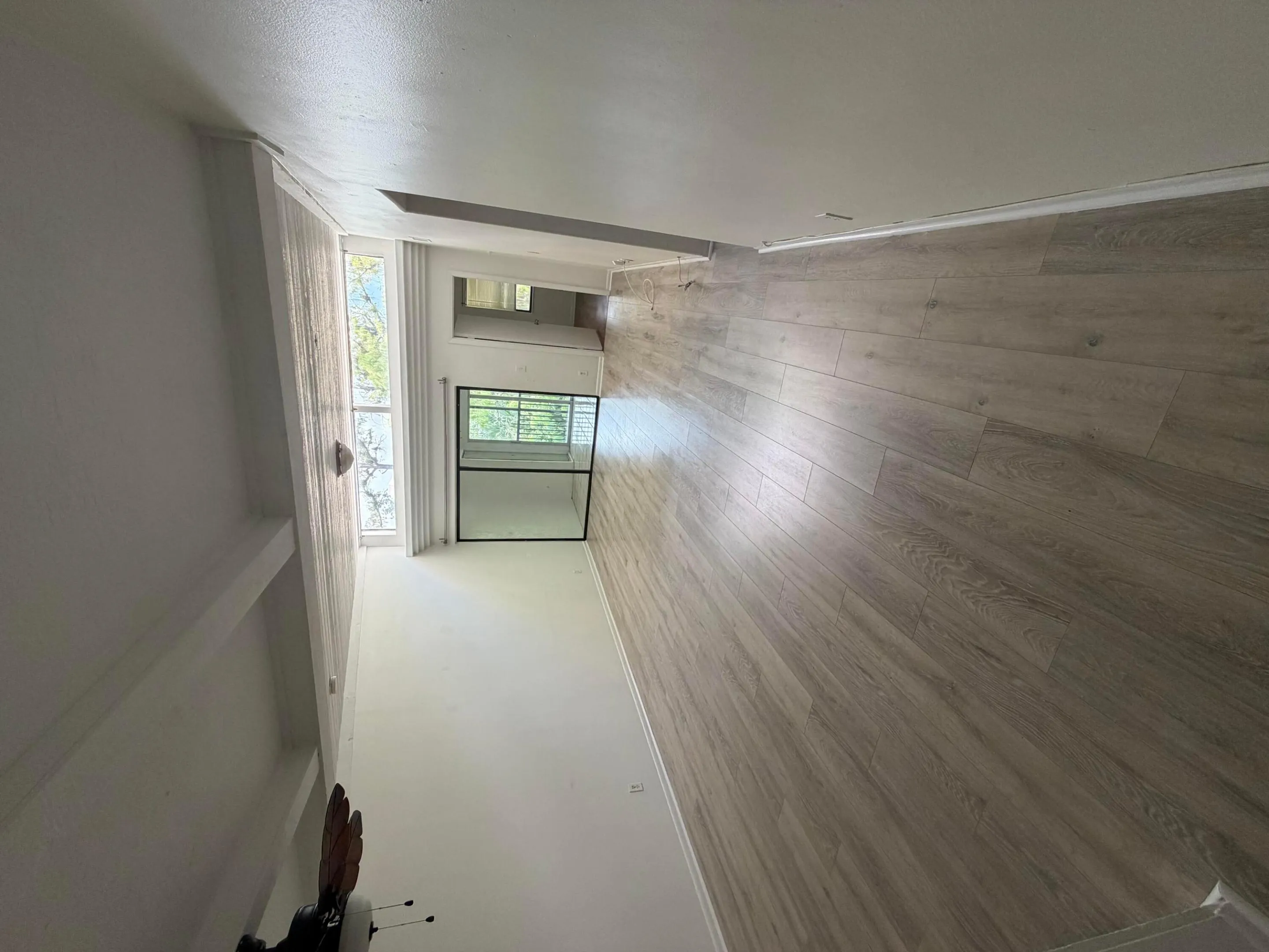 Living room - Front Angle