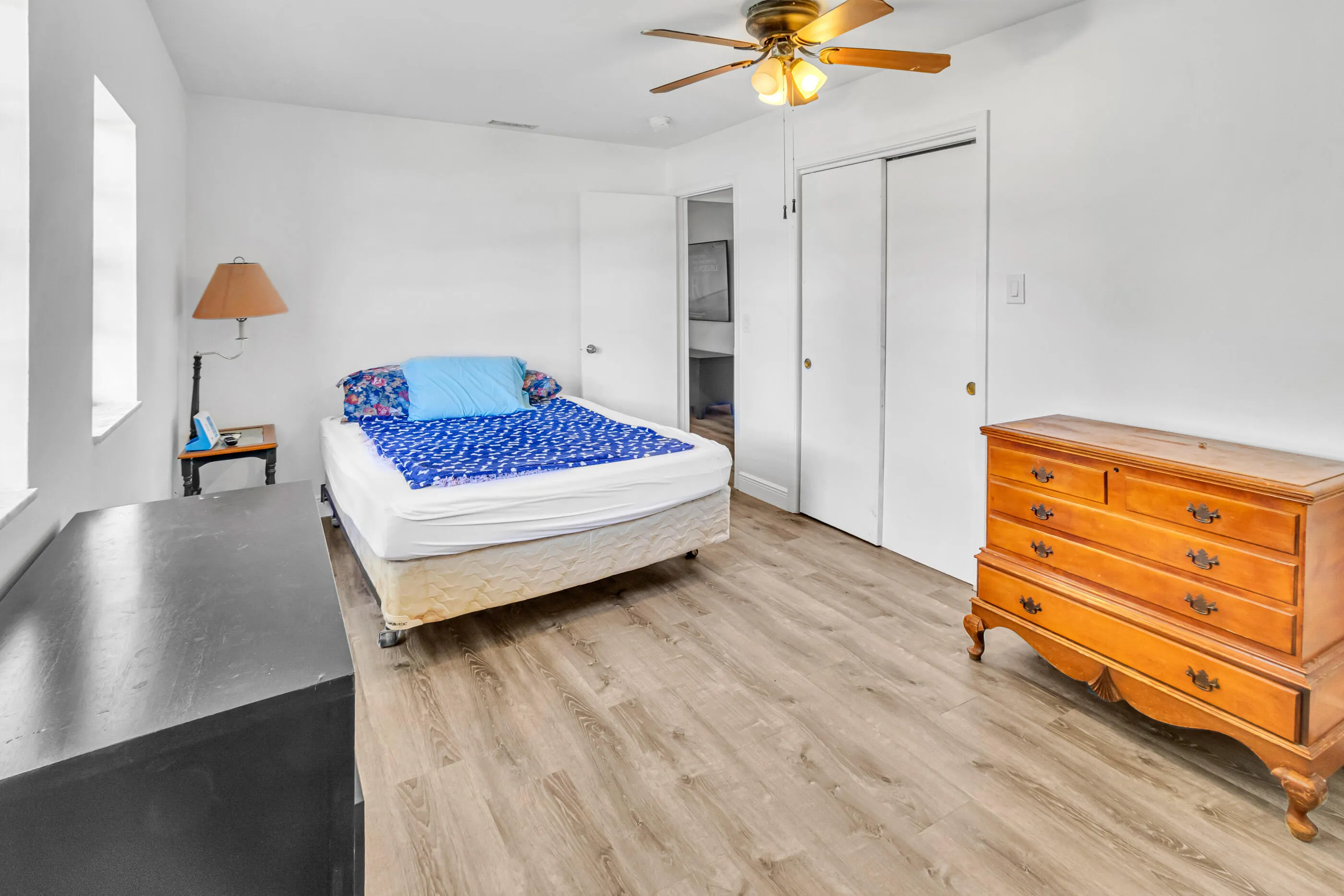 BEDROOM 2