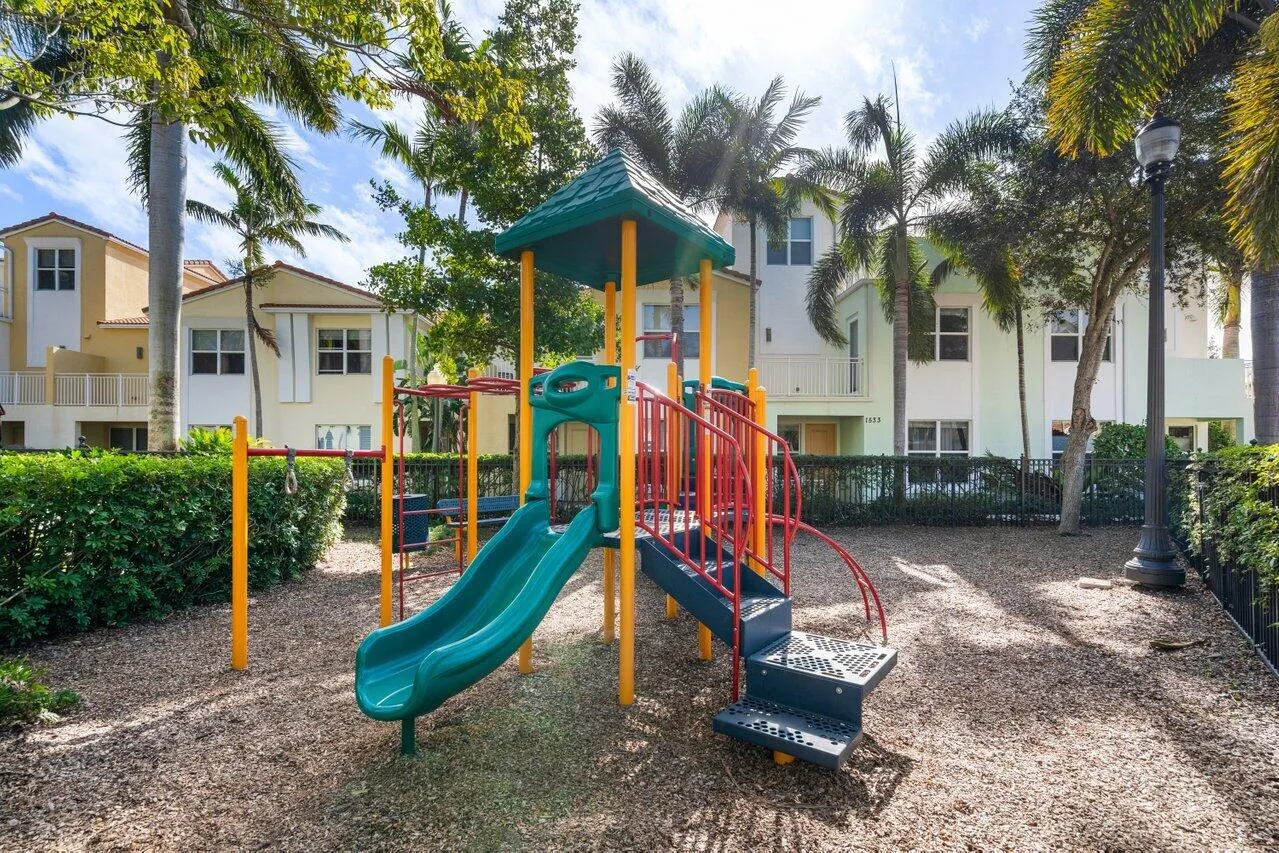 Property photo 43