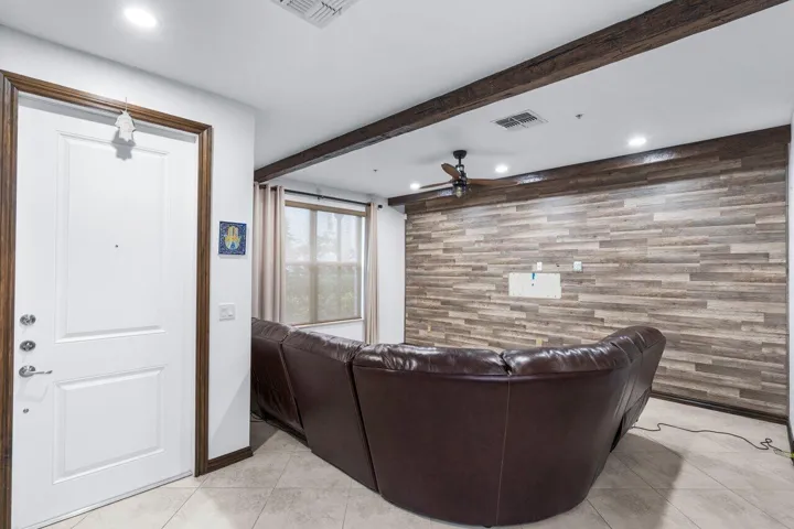 1st Floor Family Room