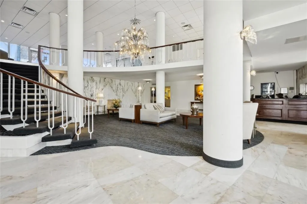 EH 1009 lobby