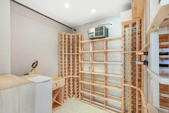 RealtyFrame.com_8349