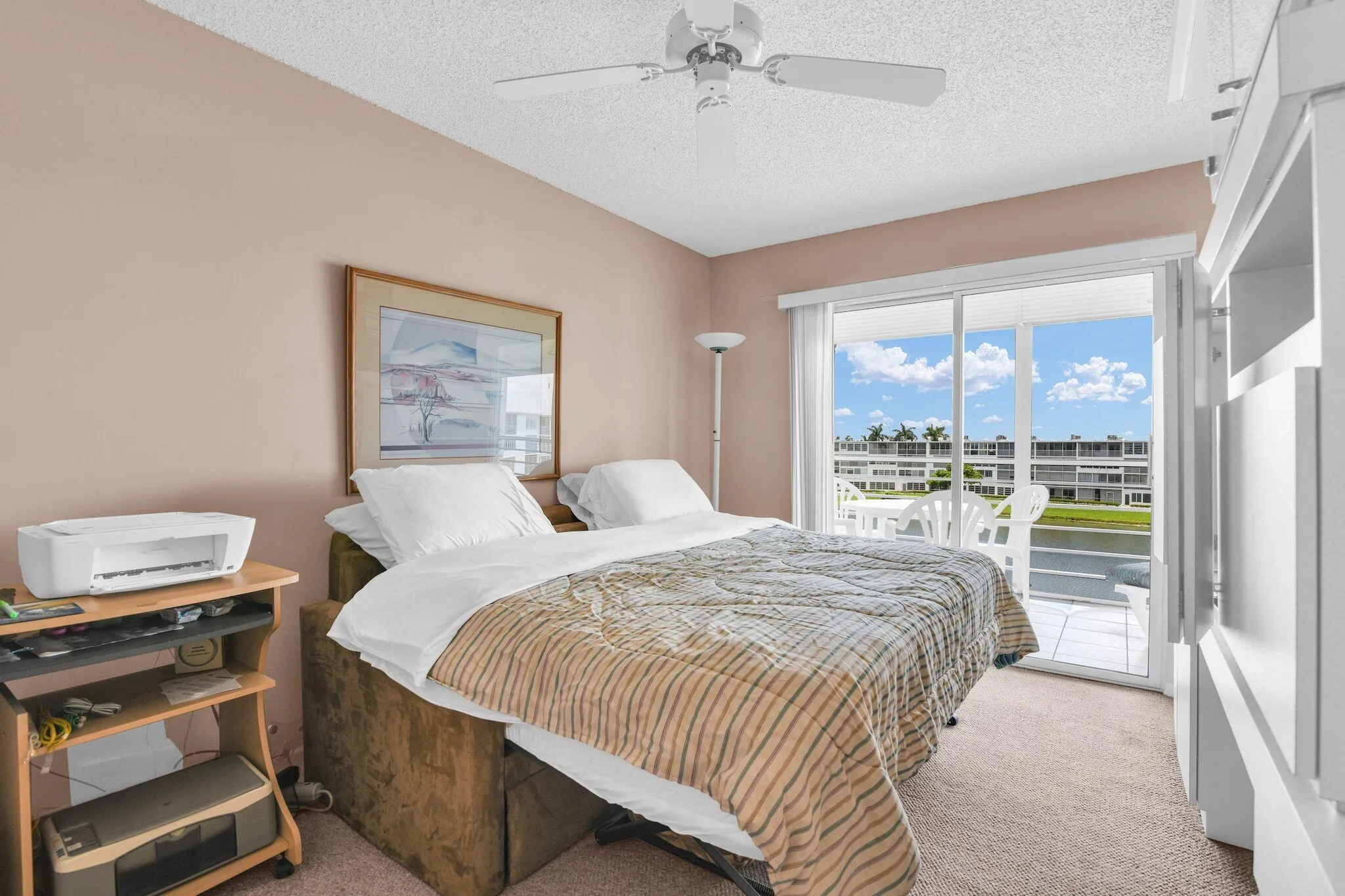4053 Wolverton C pic 10