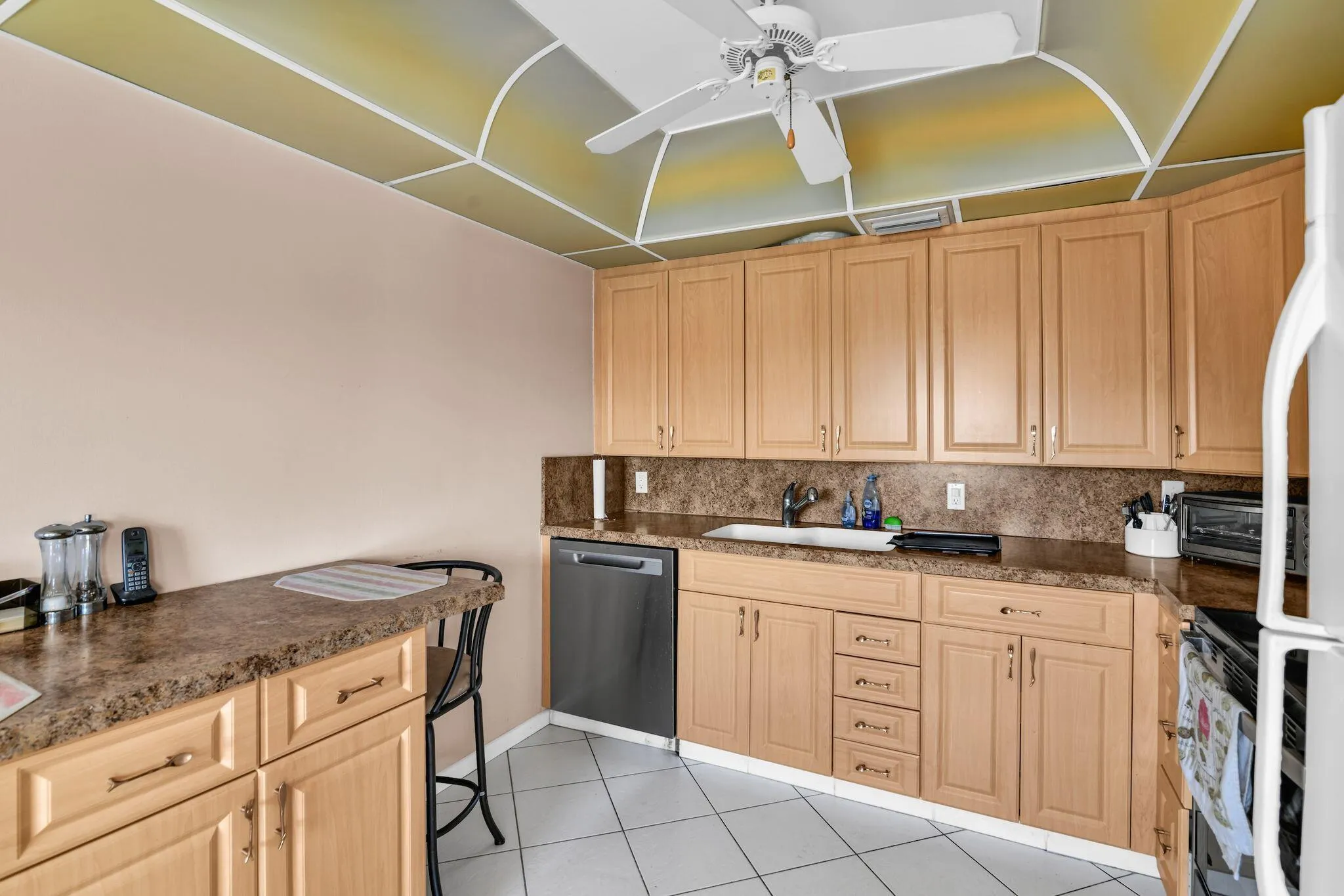 4053 Wolverton C pic 38