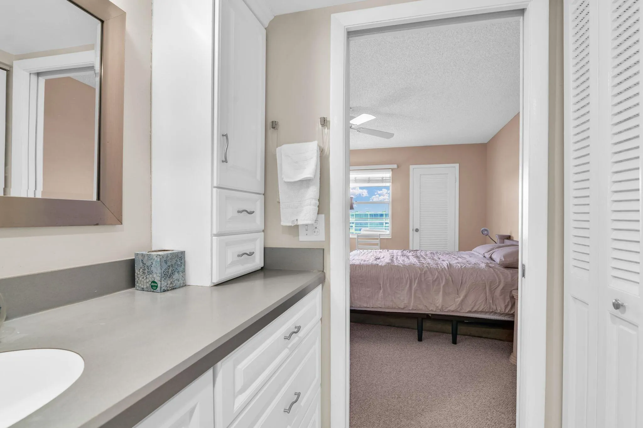 4053 Wolverton C pic 29