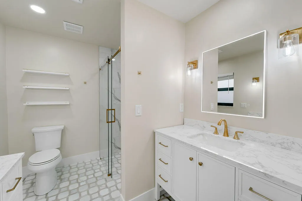 11910ButternutStreet21-1