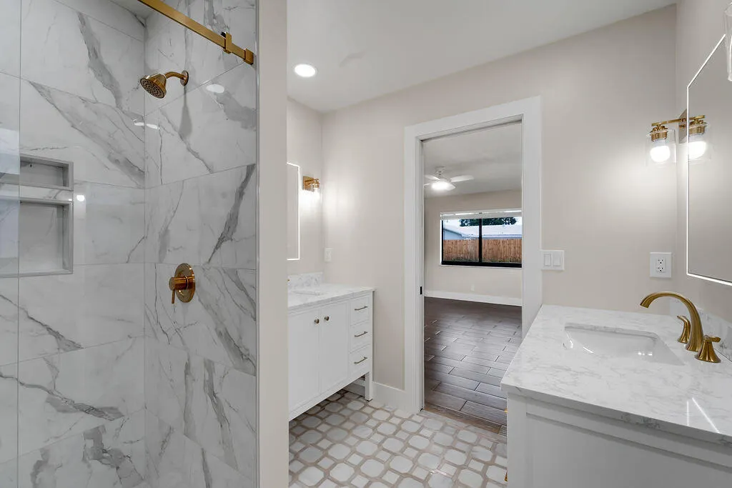 11910ButternutStreet23-1