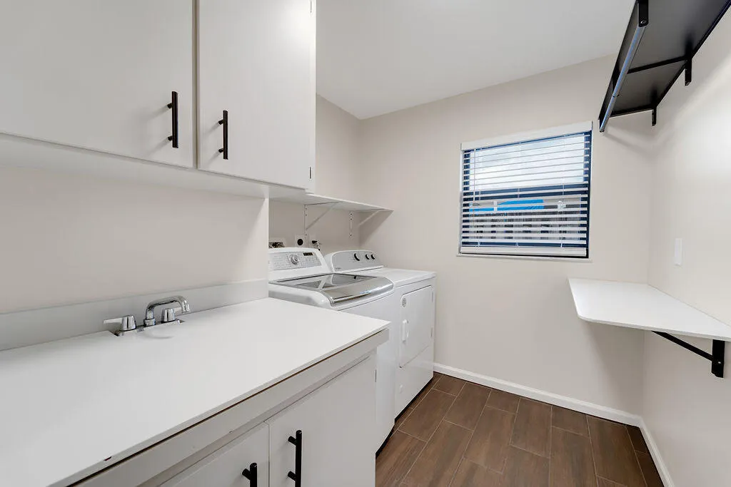 11910ButternutStreet13-1