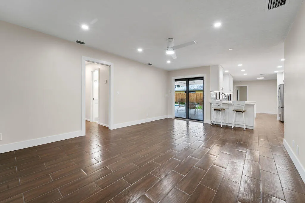 11910ButternutStreet8-1