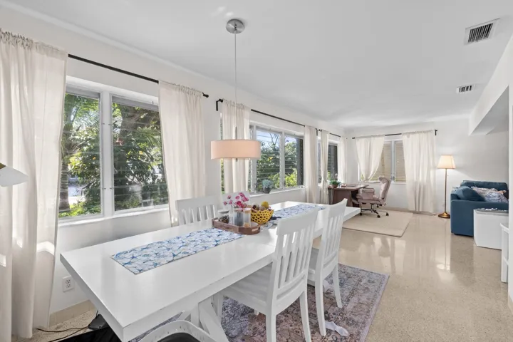 13-web-or-mls-A7407789