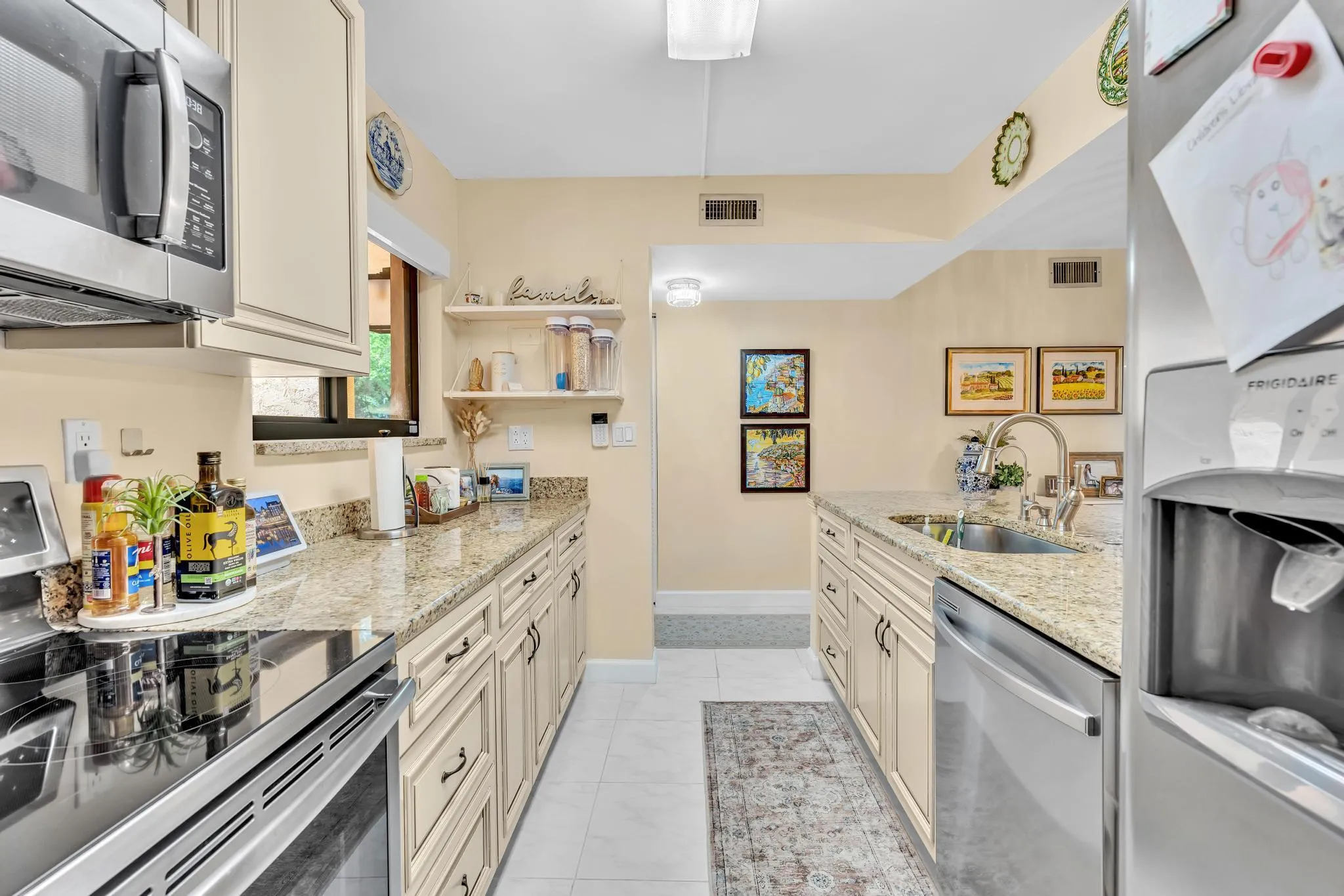 Kitchen 4