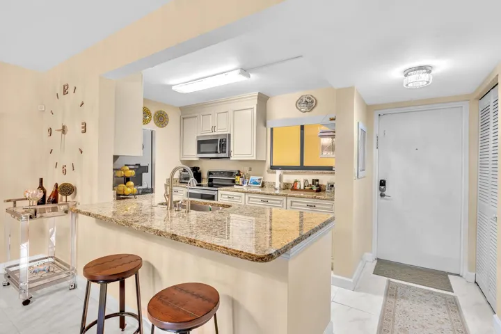 Kitchen 2