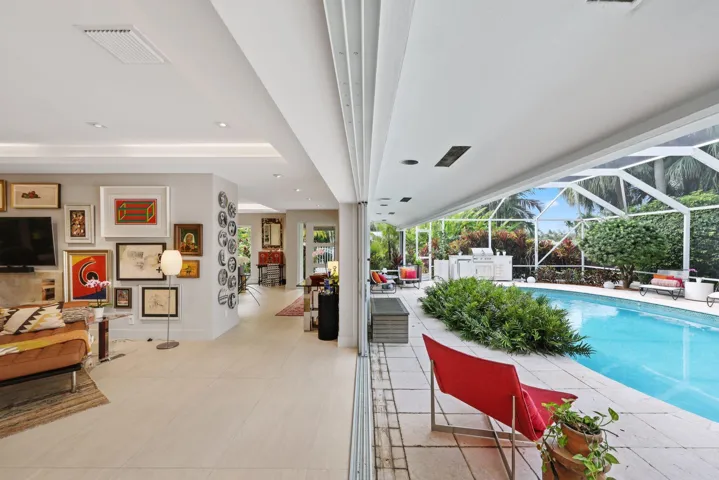 Indoor/Outdoor Living