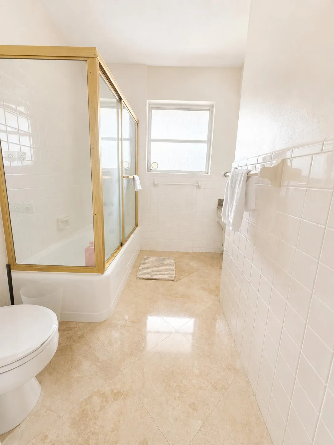 461 SW 54th Guest Bath 1