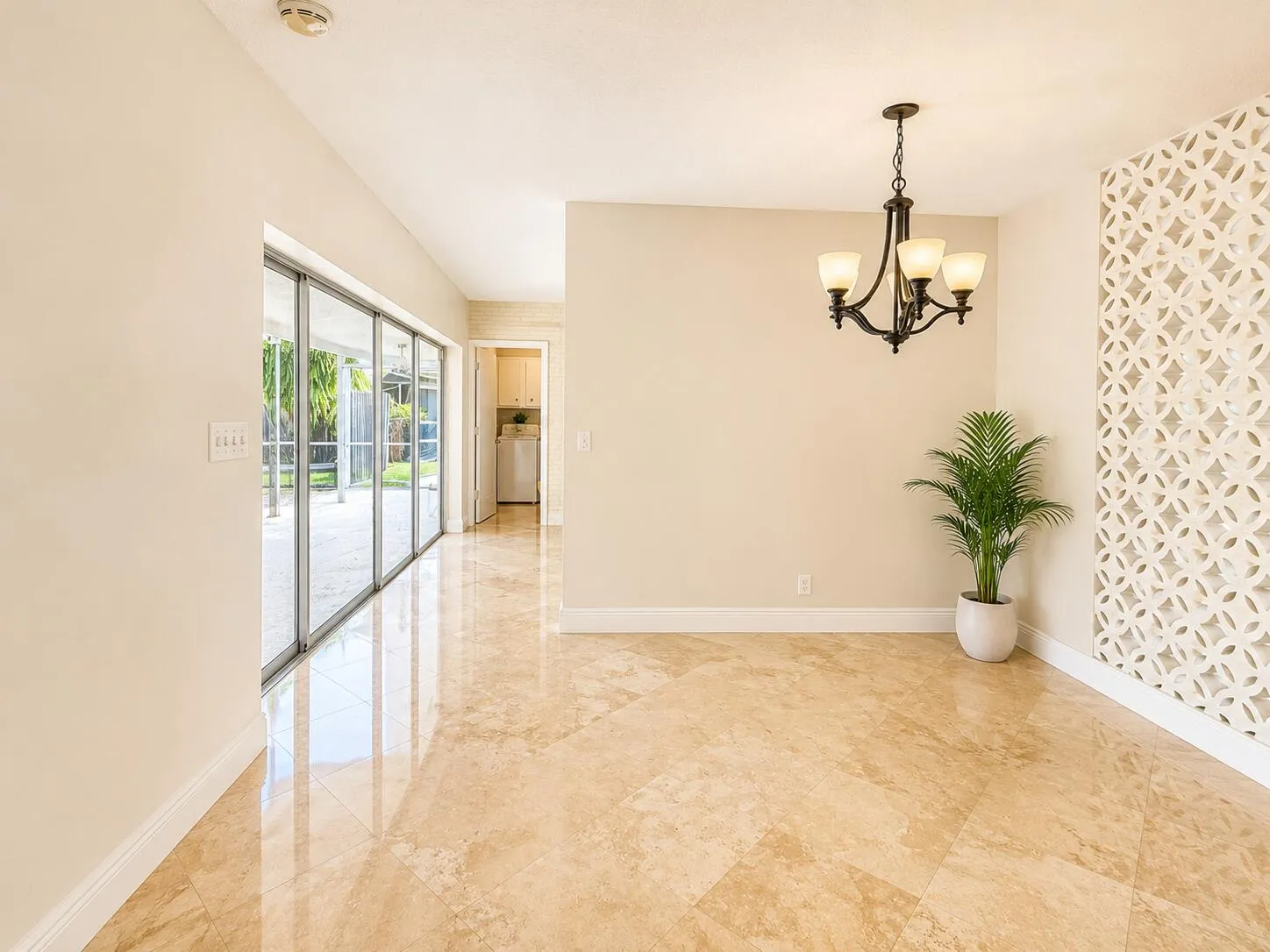 461 SW 54th Dining Room