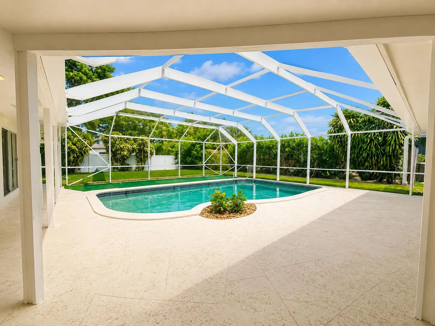 461 SW 54th Pool 1