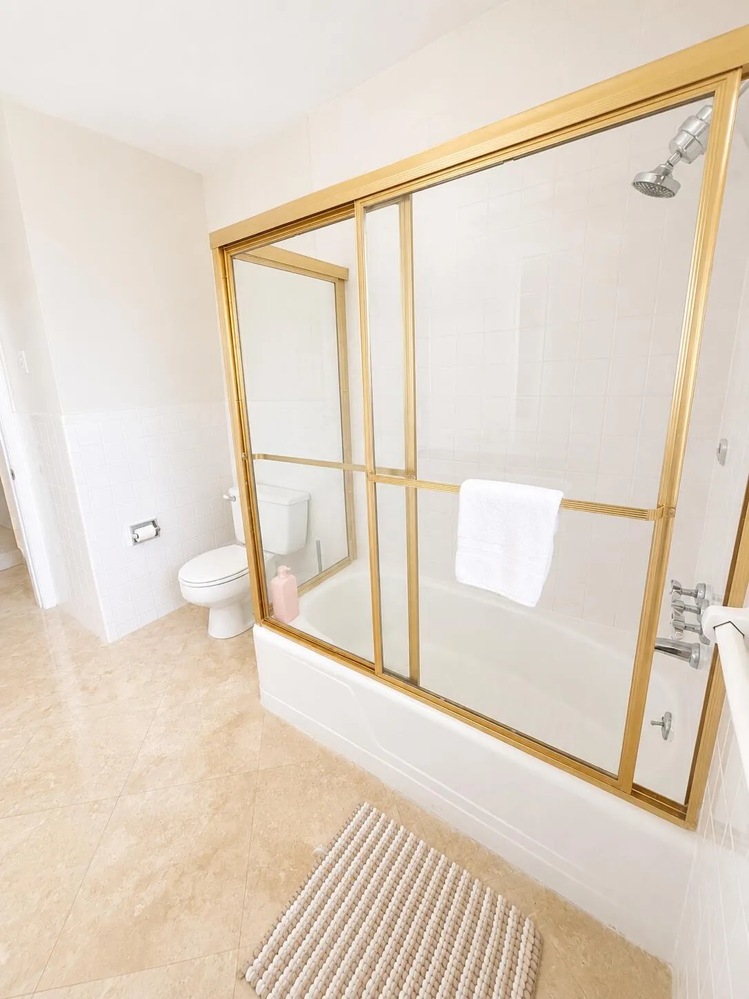 461 SW 54th Guest bath 2