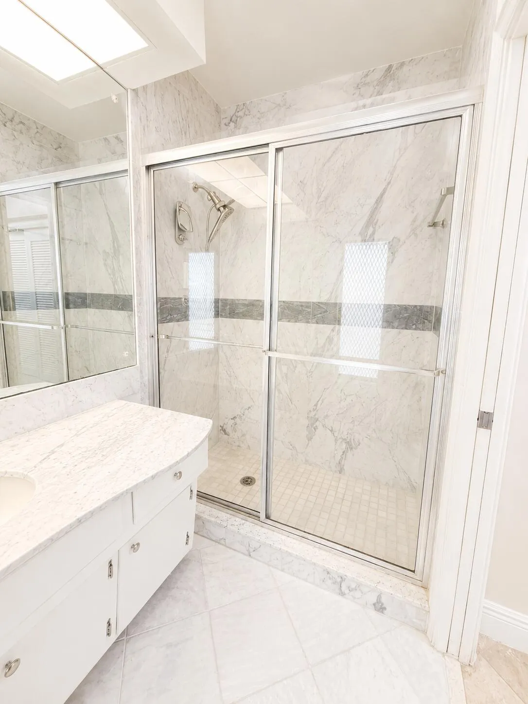 461 SW 54th 2nd Master Bath 2