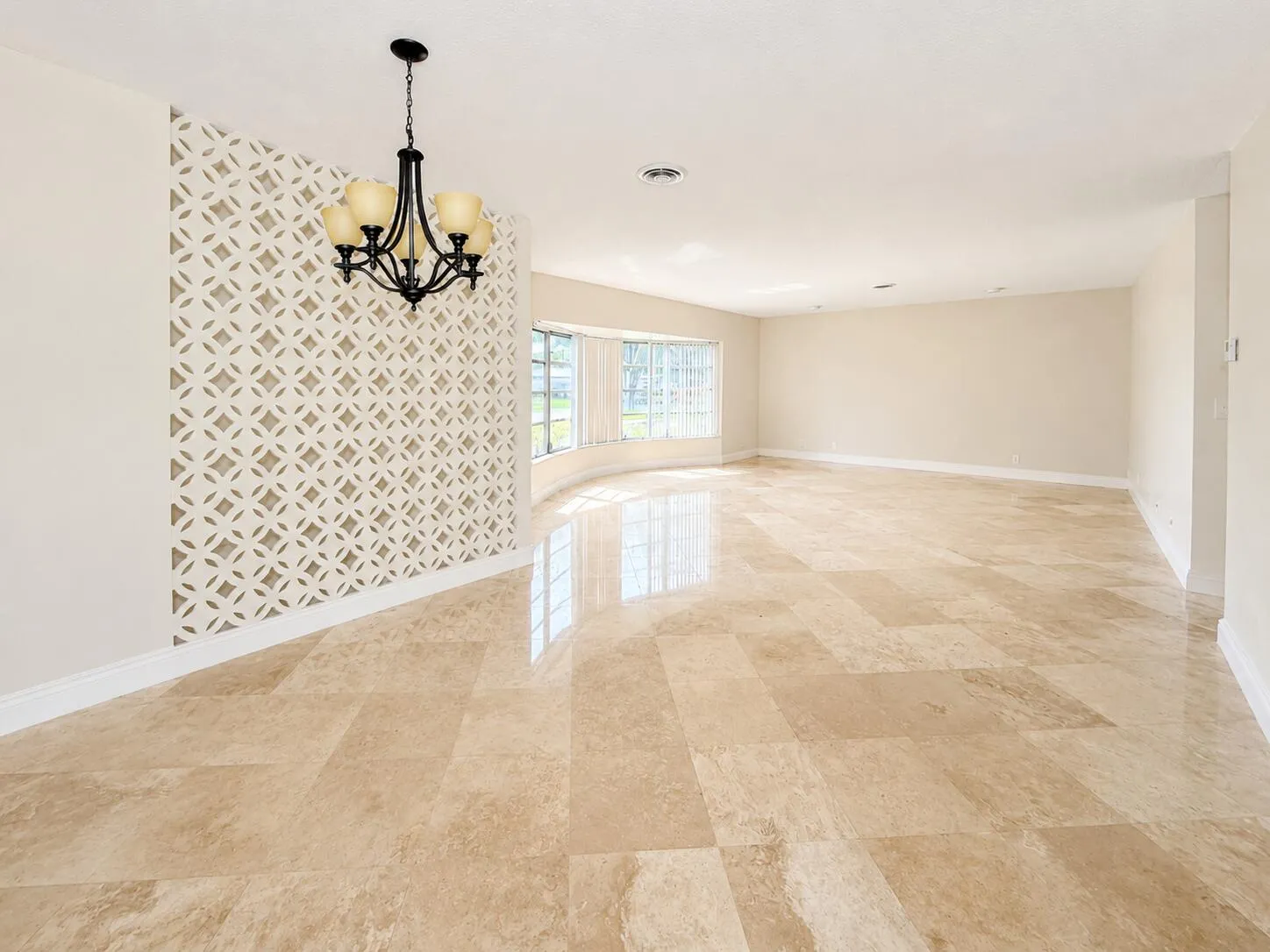 461 SW 54th Dining Living