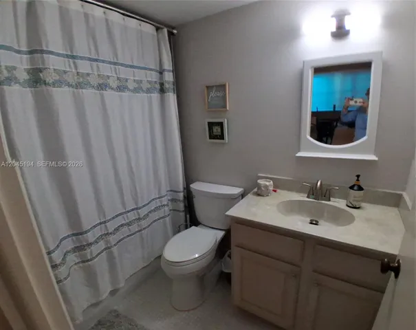Front Bathroom with Tub & shower