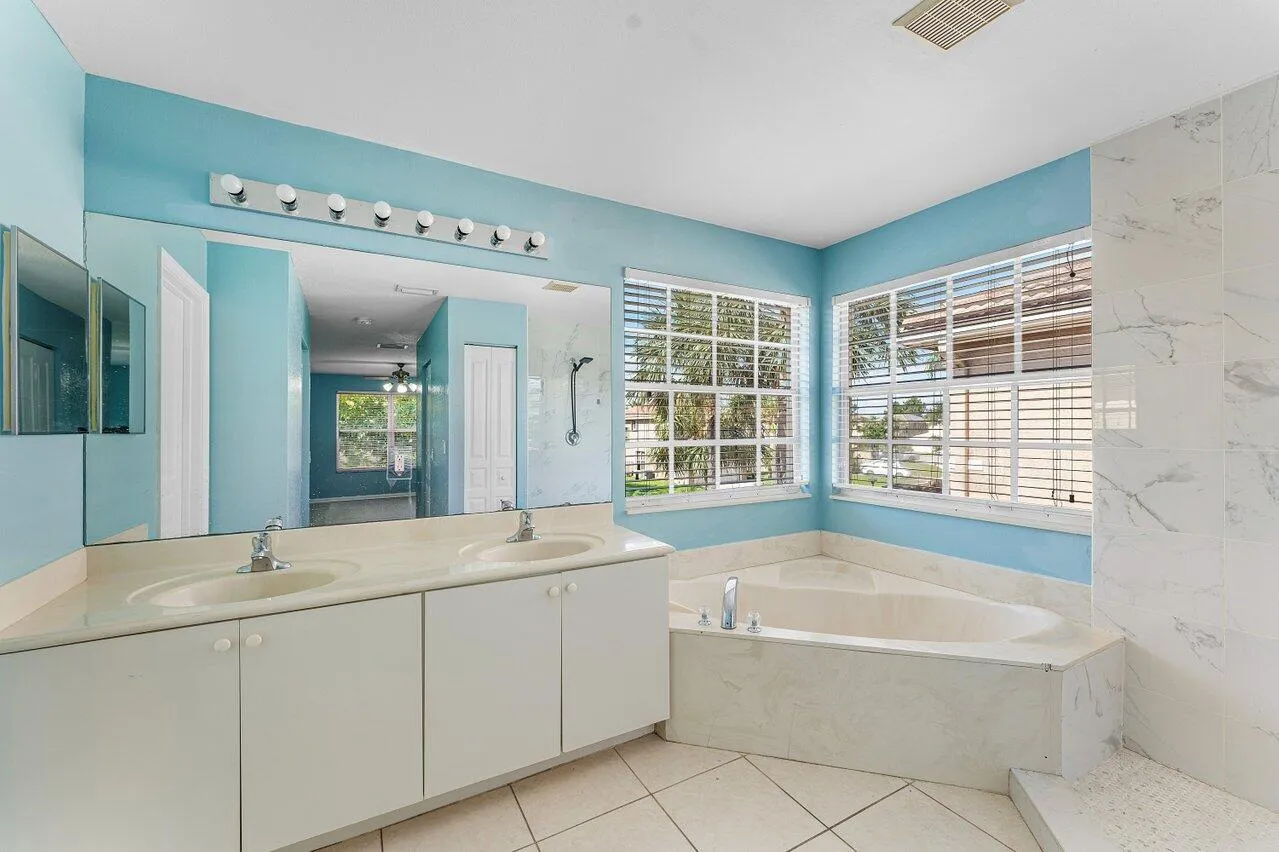 032-5453QueenshipCourt-Greenacres-FL-334