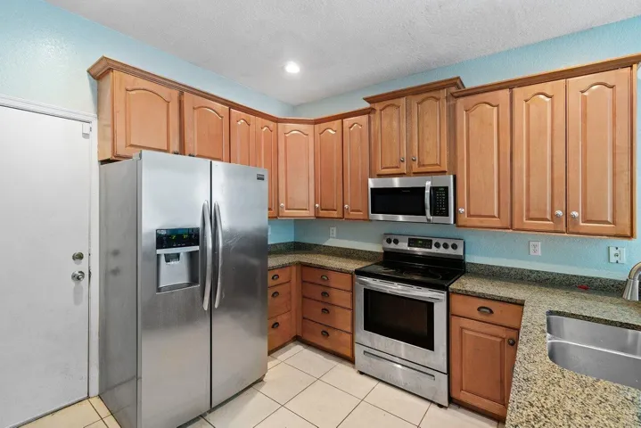017-5453QueenshipCourt-Greenacres-FL-334