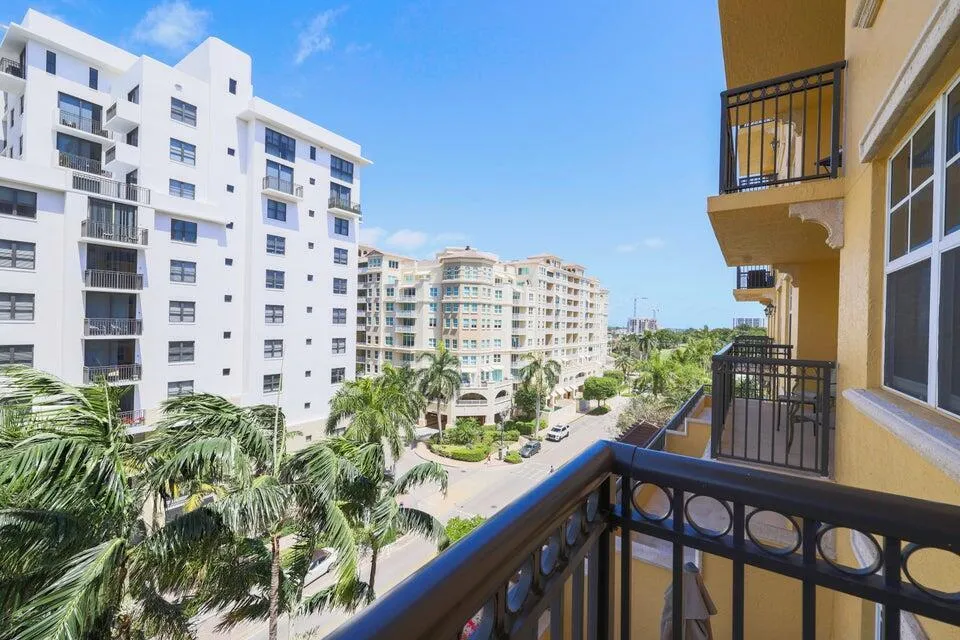 Patio City View