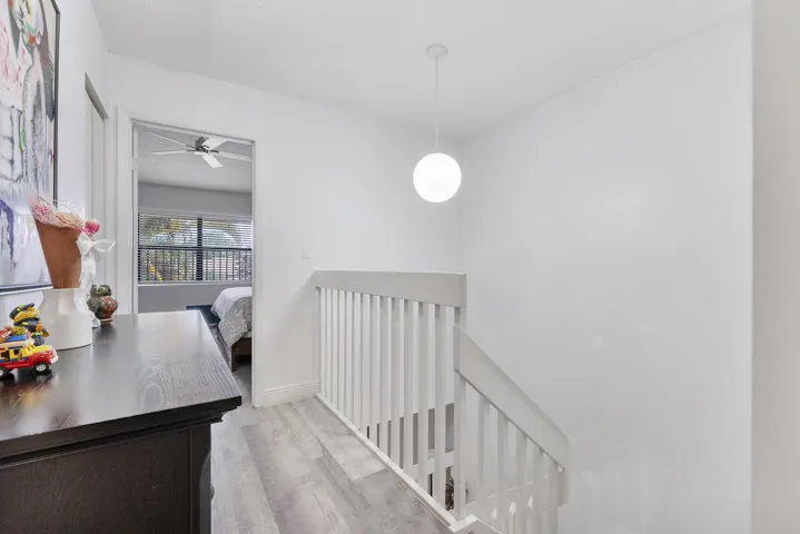 4393 Carambola Cir N_016
