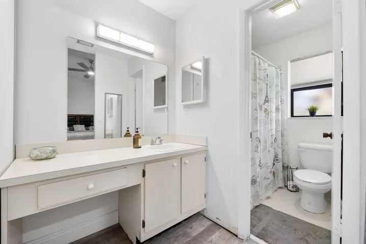 4393 Carambola Cir N_020