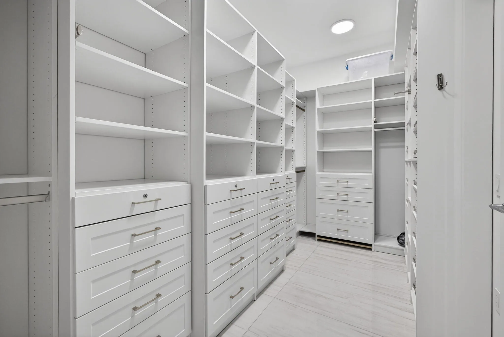 MASTER CLOSET