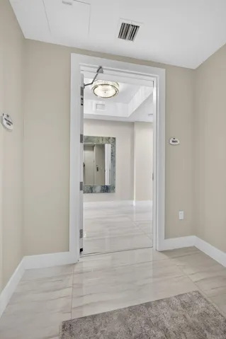 PRIVATE ELEVATOR LOBBY
