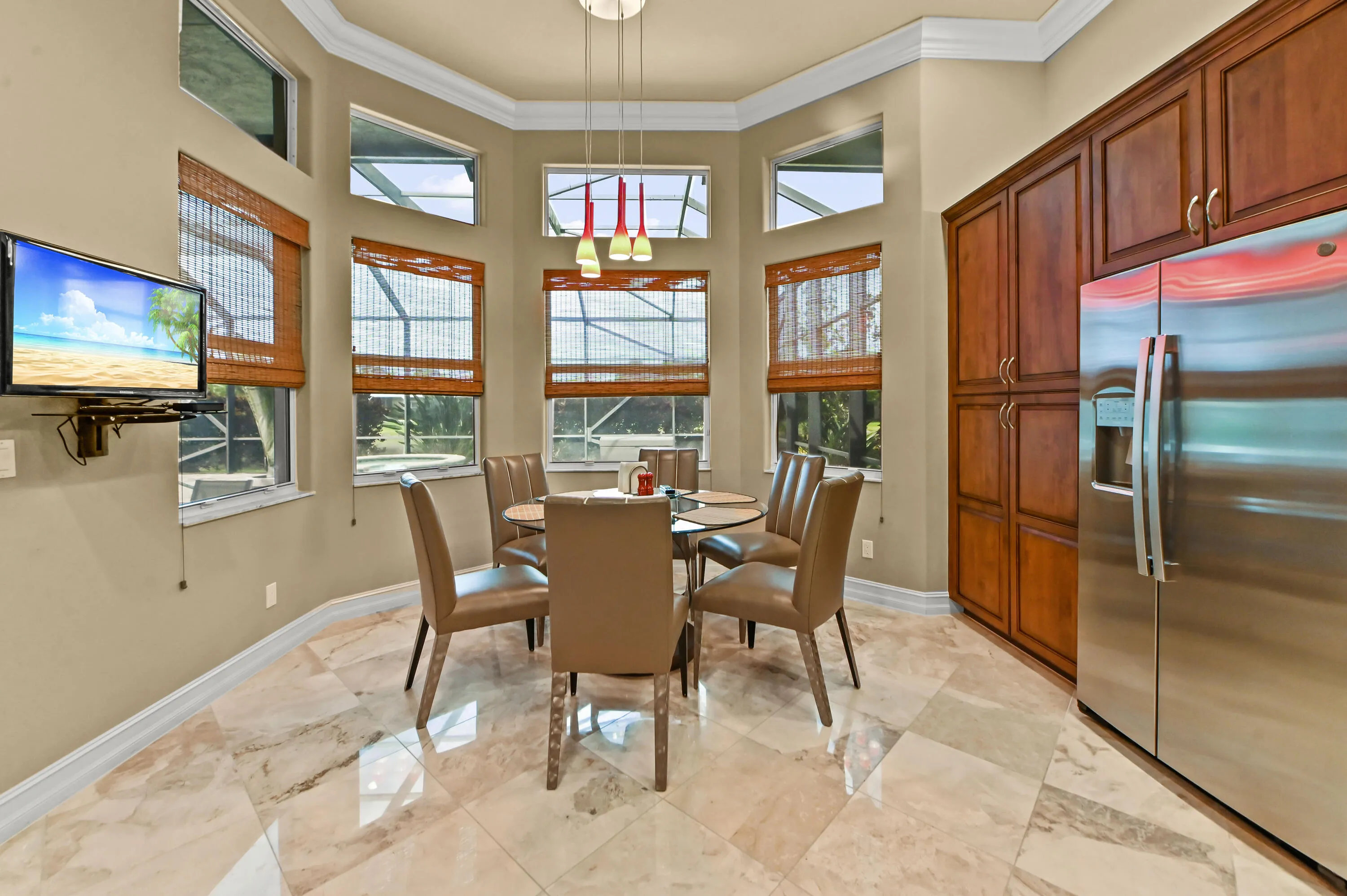 19 Dining area 01