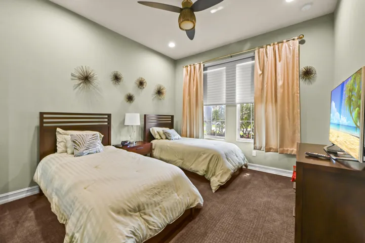 29 Bedroom 01