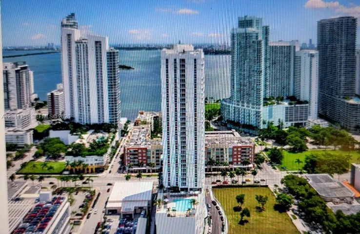East Edgewater on the bay