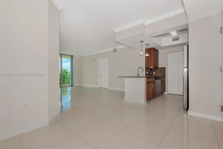 open eat-in kitchen