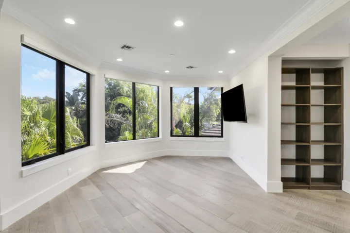 Primary Bedroom Sitting Area