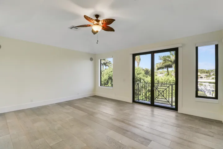 Bedroom 3 with Balcony