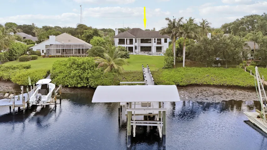 Dock with 2 Lifts