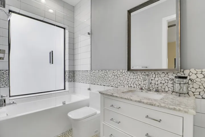 Bedroom 1 Ensuite