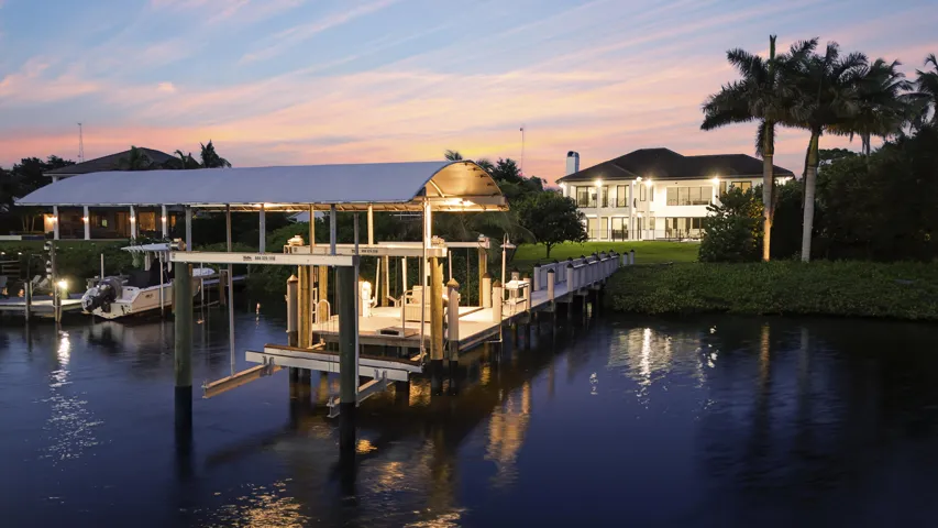 18411 SE Lakeside Drive Tequesta