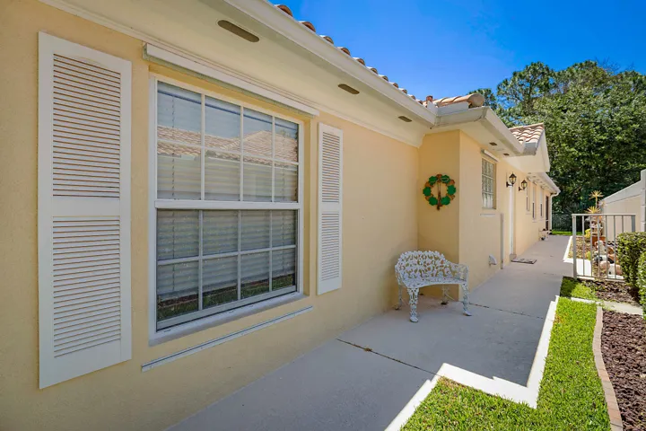 774 SW Balmoral Trace -36