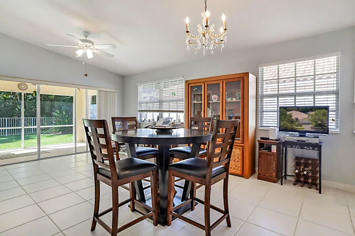 Dining room/den